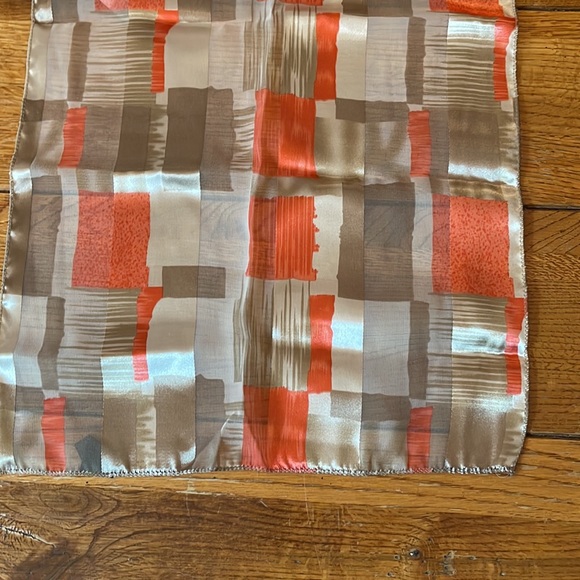 Scarf - Picture 2 of 3